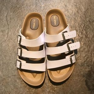 White sandals size 8 NWOT